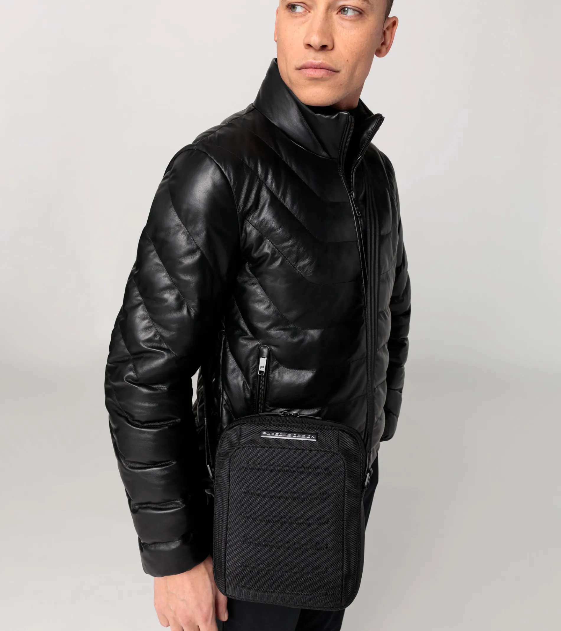 Roadster Pro Shoulder Bag Xs