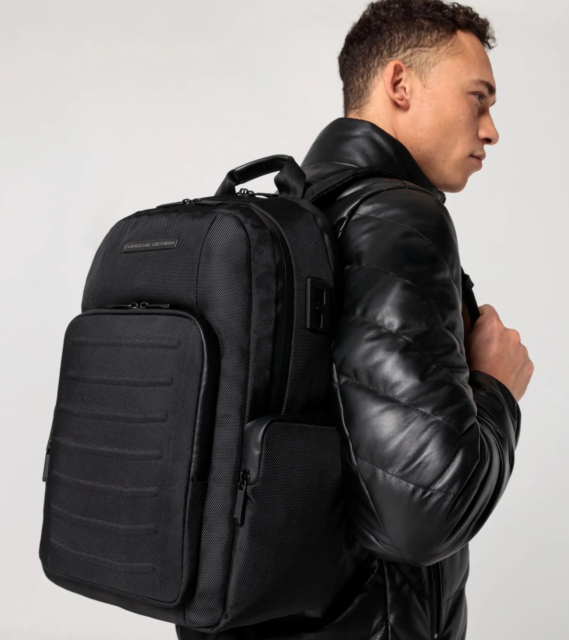 Roadster Pro Backpack M1