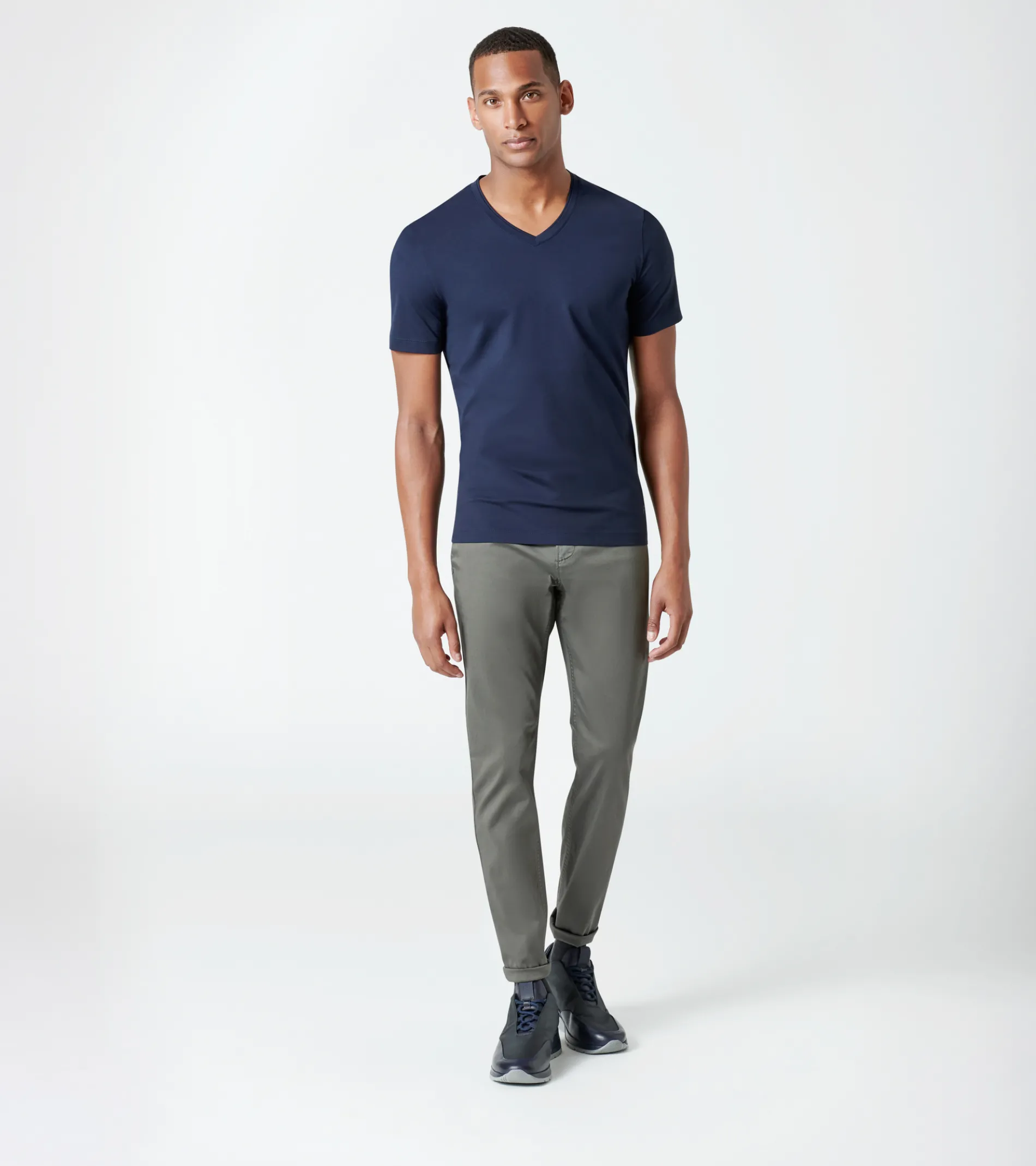 Basic Slim Fit Chino