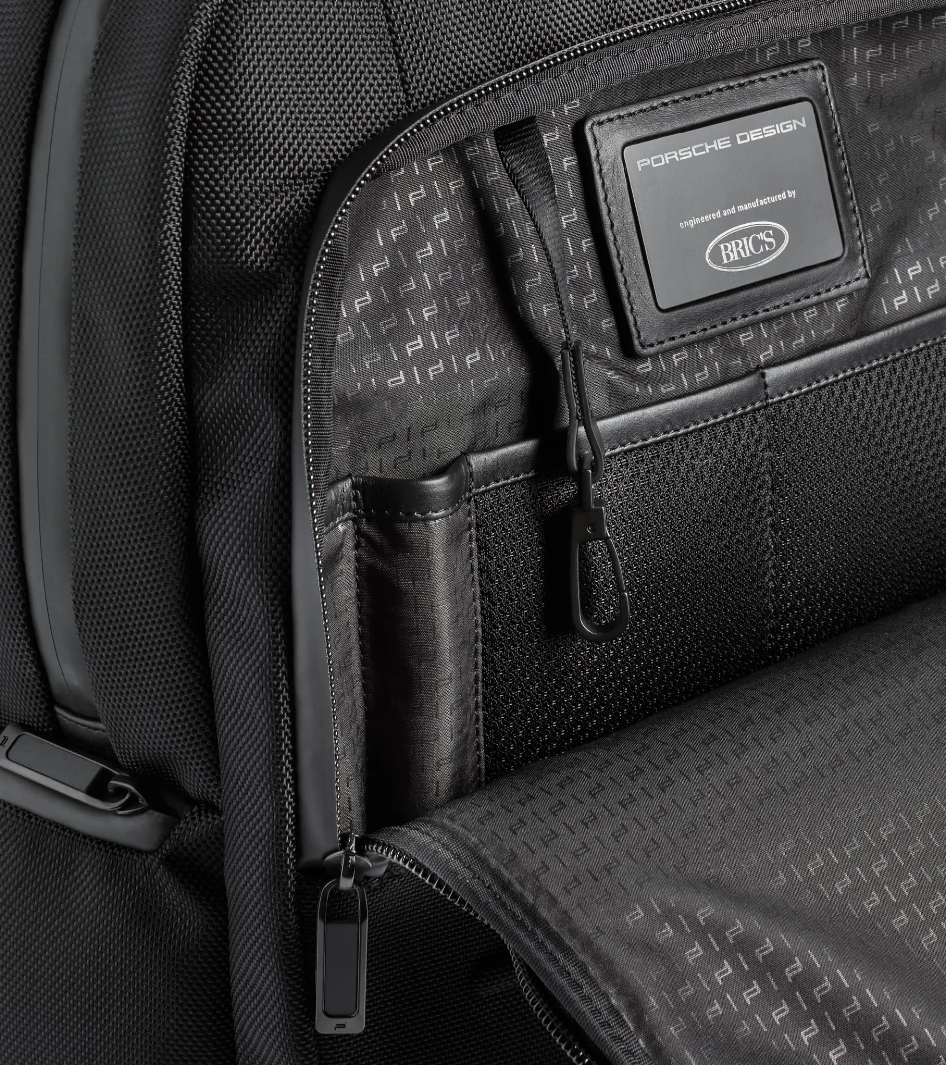 Roadster Pro Backpack L